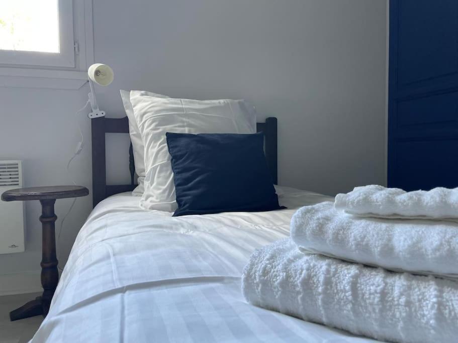 Gite Omaha 3 Etoiles - La Ferme Delaunay Saint-Come-du-Mont Екстер'єр фото