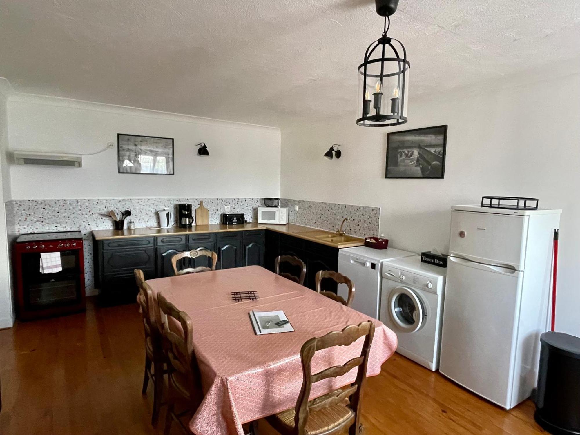 Gite Omaha 3 Etoiles - La Ferme Delaunay Saint-Come-du-Mont Екстер'єр фото